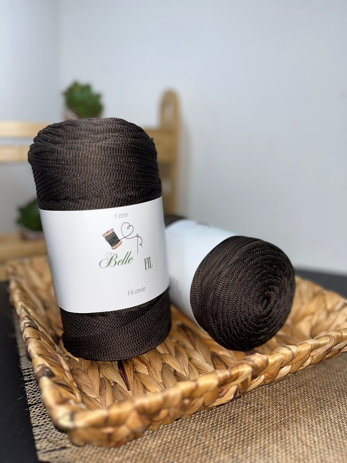 Fil corde brun ébène